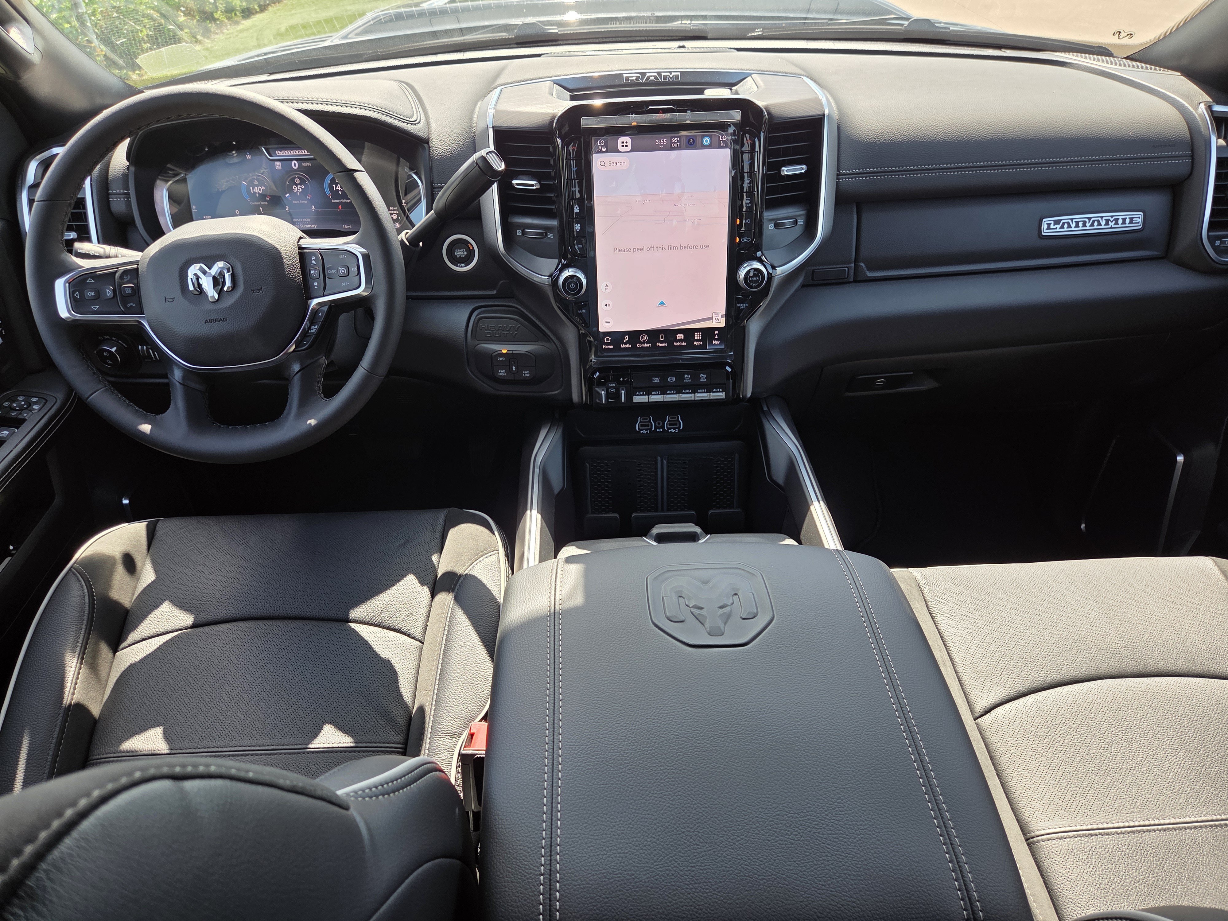 New 2026 Diamond Black Crystal Pearlcoat Ram Laramie image 8
