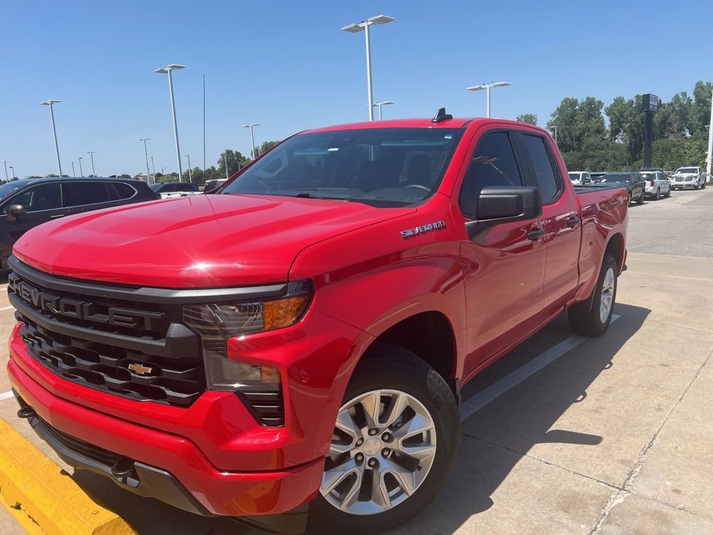 2023 Chevrolet Silverado 1500 Custom Double Cab Std Box's photo