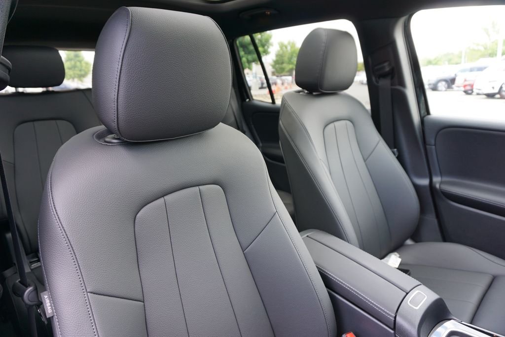 2025 Mercedes-Benz GLB Base - Photo 68