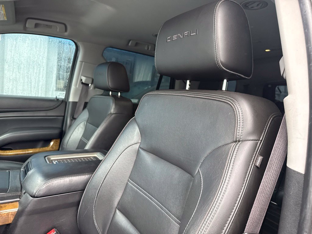 Used 2017 ONYX BLACK GMC Denali image 27