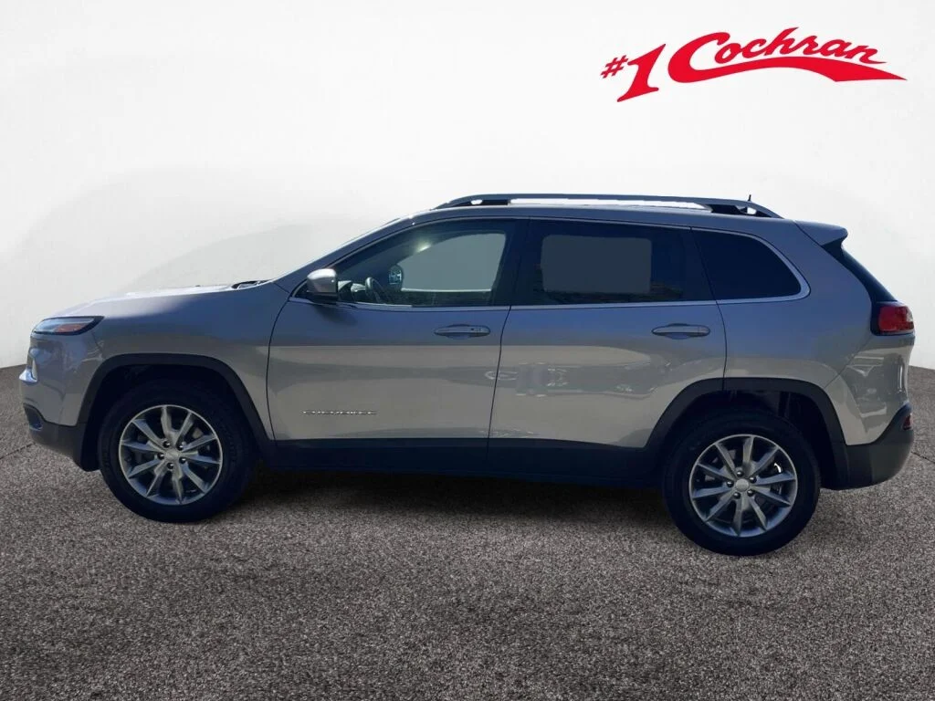 Used 2018 Billet Silver Metallic Clearcoat Jeep Limited image 10