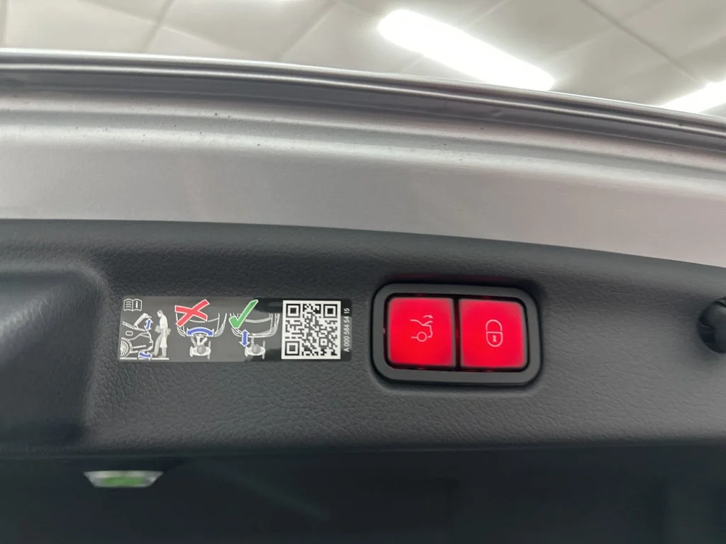 Used 2026 Silver Mercedes-Benz C 300 image 24