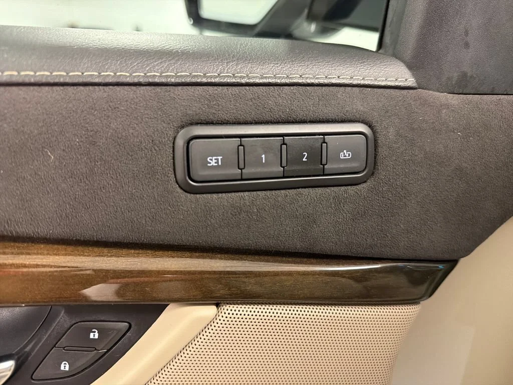 2019 Cadillac Escalade Premium Luxury - Photo 24