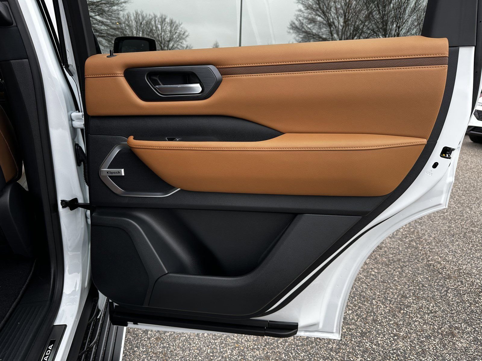New 2026 White Nissan Platinum Reserve image 17