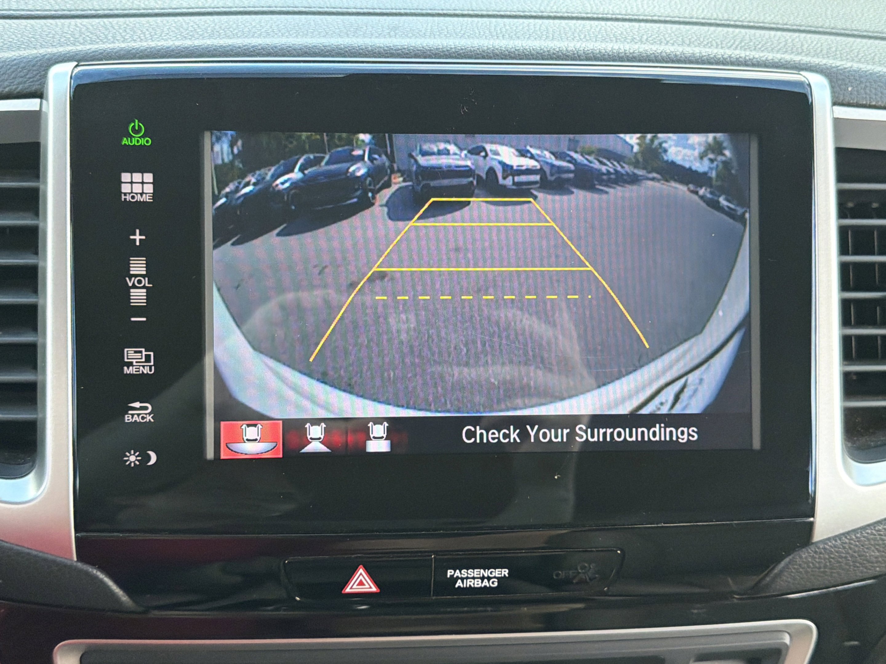 Used 2016 White Diamond Pearl Honda Touring image 13