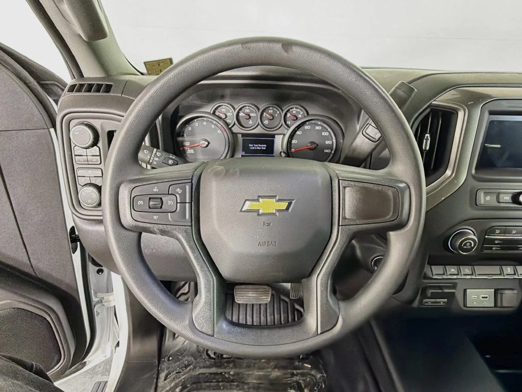 New 2026 Summit White Chevrolet WT image 13