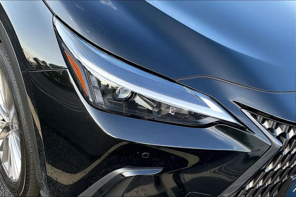 Used 2025 Black Lexus 350 Premium image 32