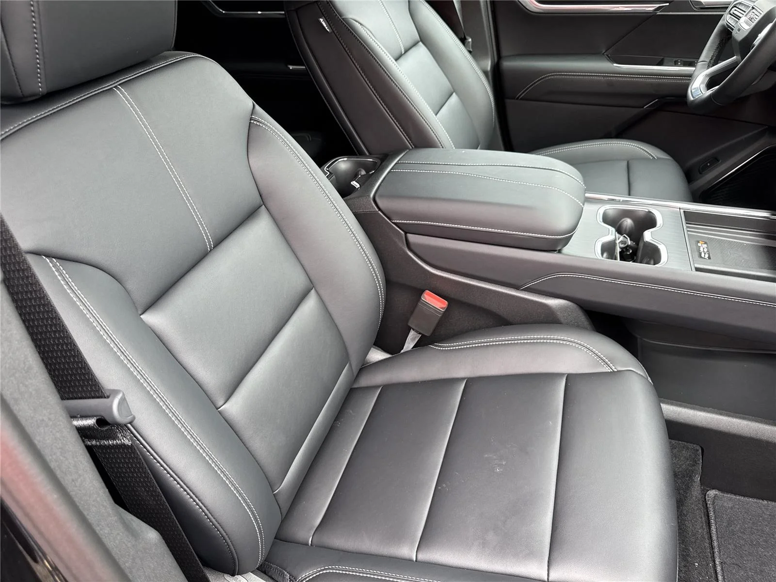 New 2026 Ebony Twilight Metallic GMC Elevation image 36