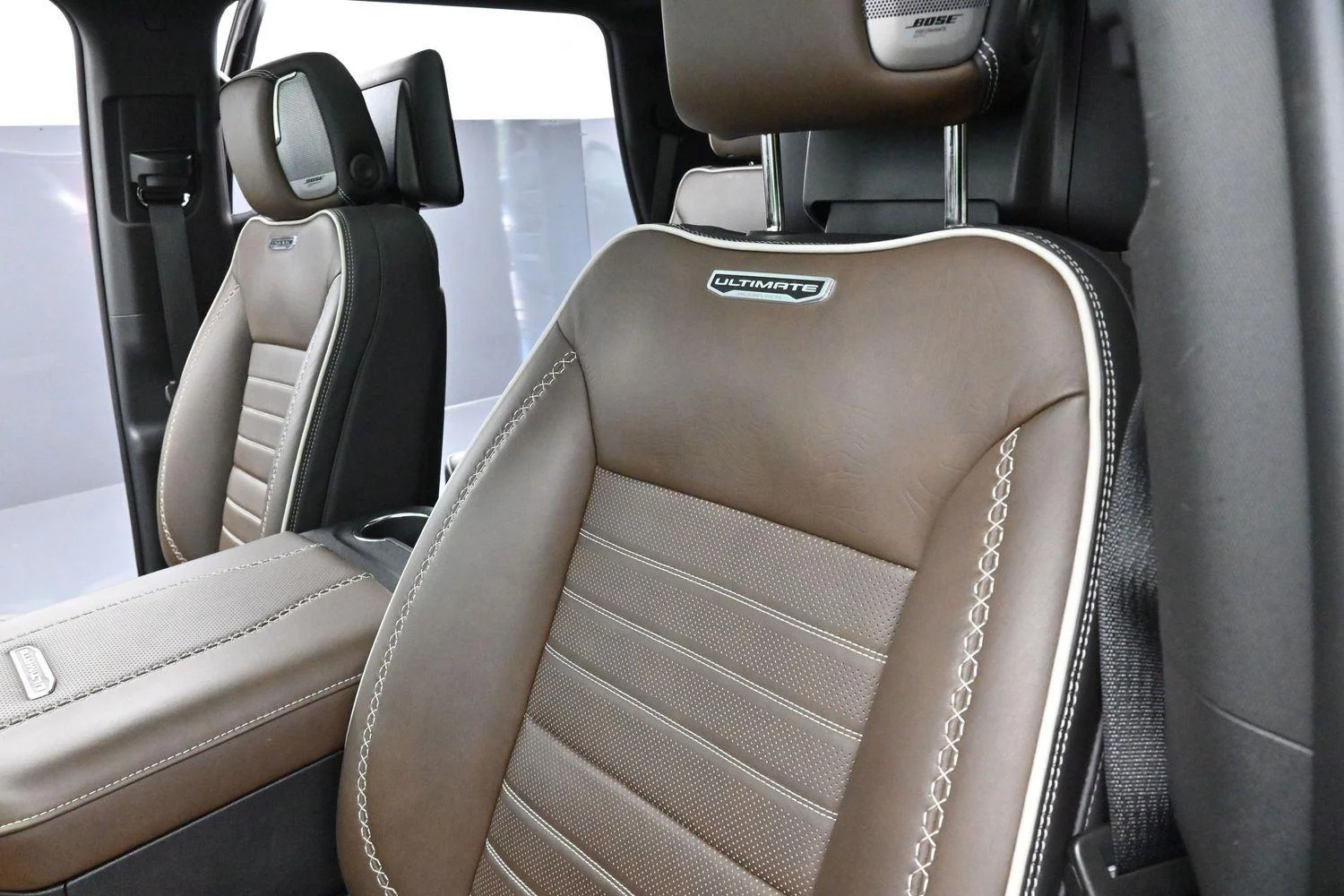 Used 2025 Volcanic Red Tintcoat GMC Denali Ultimate image 18