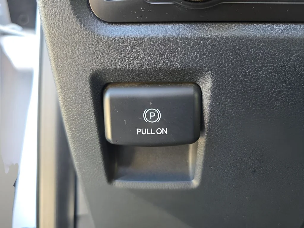 Used 2021 White Ford  image 15