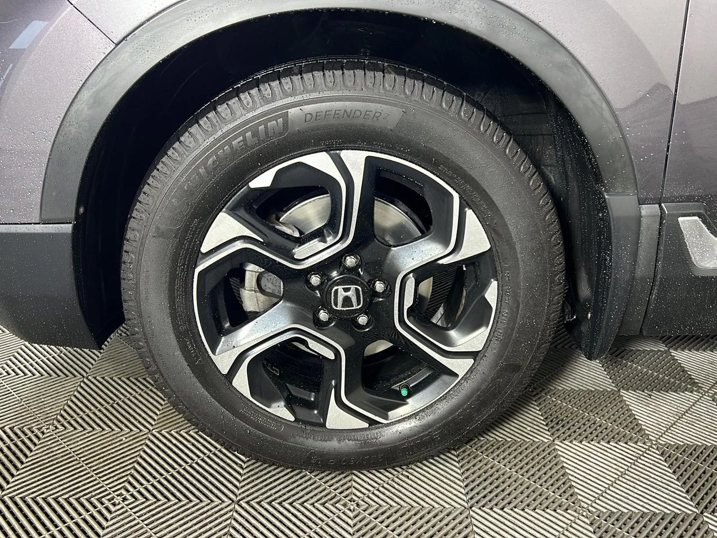 Used 2018 Modern Steel Metallic Honda Touring image 14