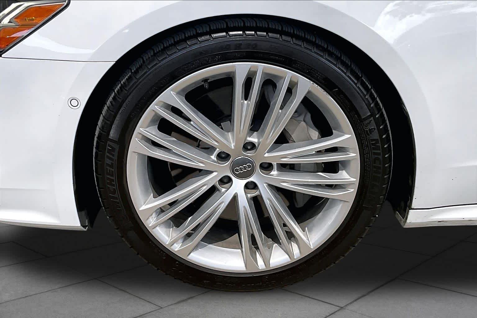 Used 2019 WHITE Audi Premium Plus image 11