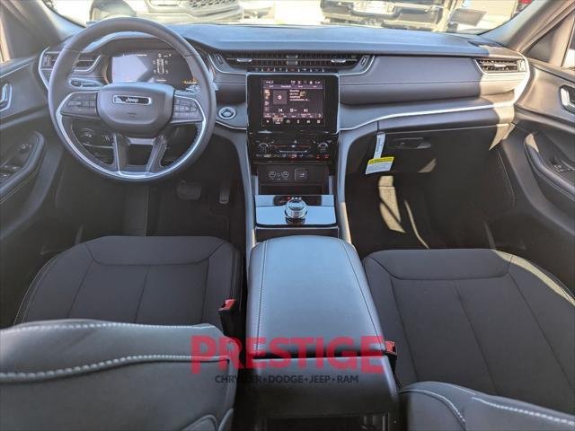 2025 Jeep Grand Cherokee Laredo - Photo 26