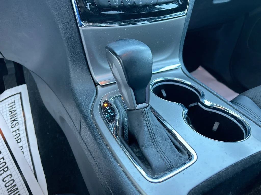 Used 2021 Gray Jeep Laredo X image 19