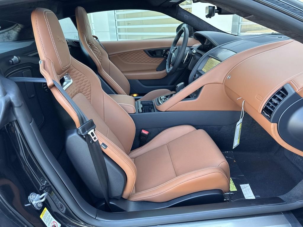 2024 Jaguar F-Type R75 - Photo 8