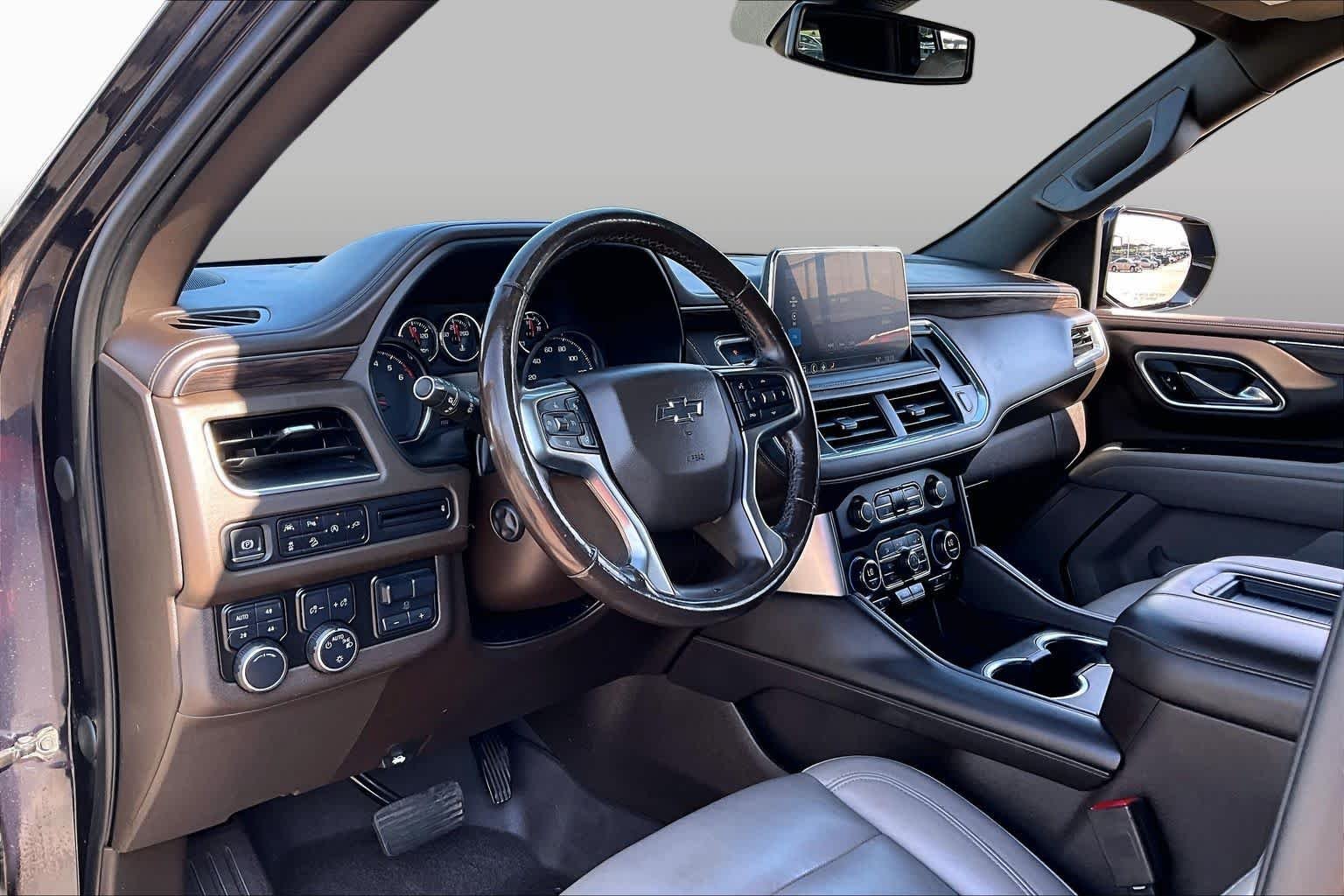 Used 2021 Midnight Blue Metallic Chevrolet Z71 image 30