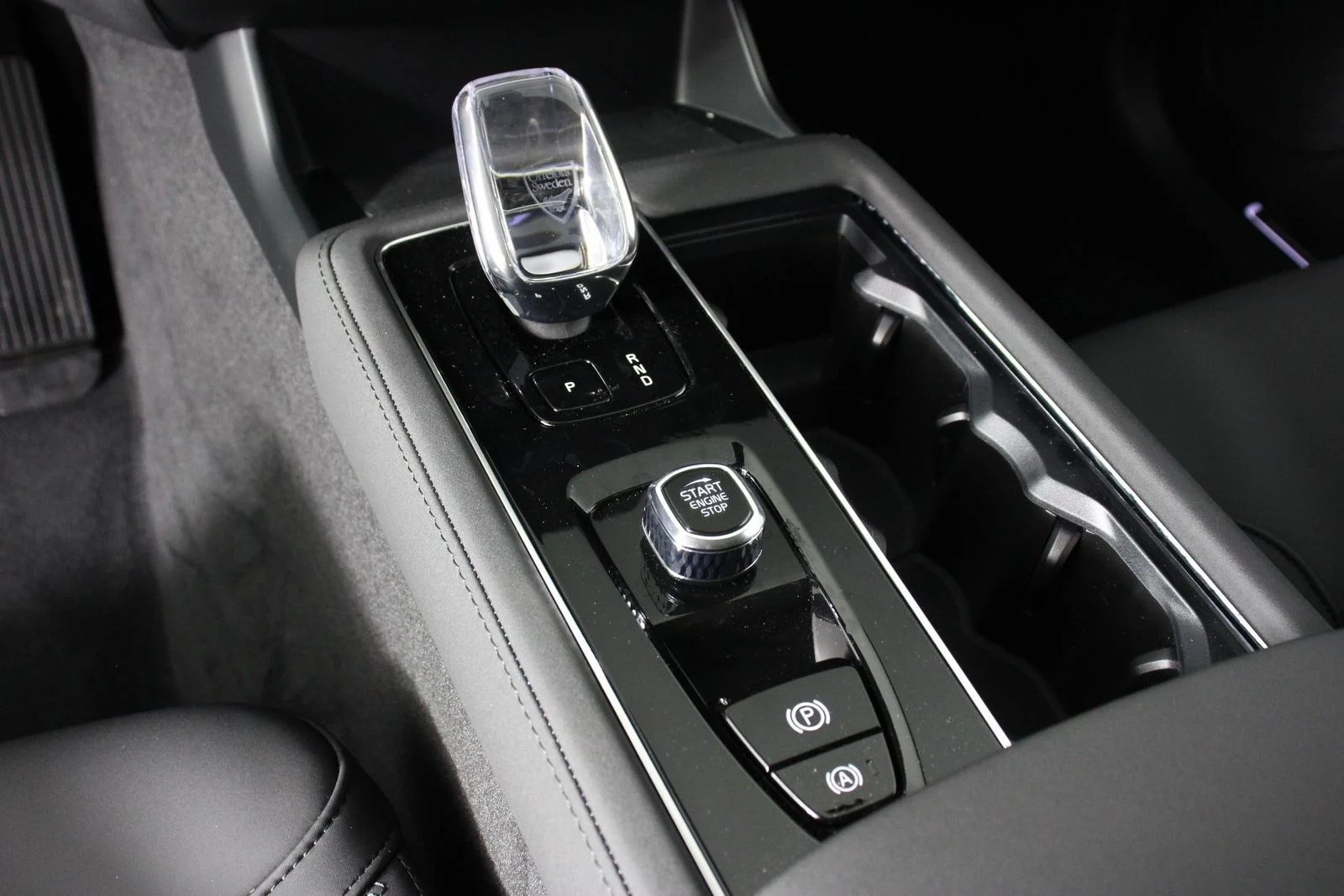 New 2026 Black Volvo T8 Plus image 7