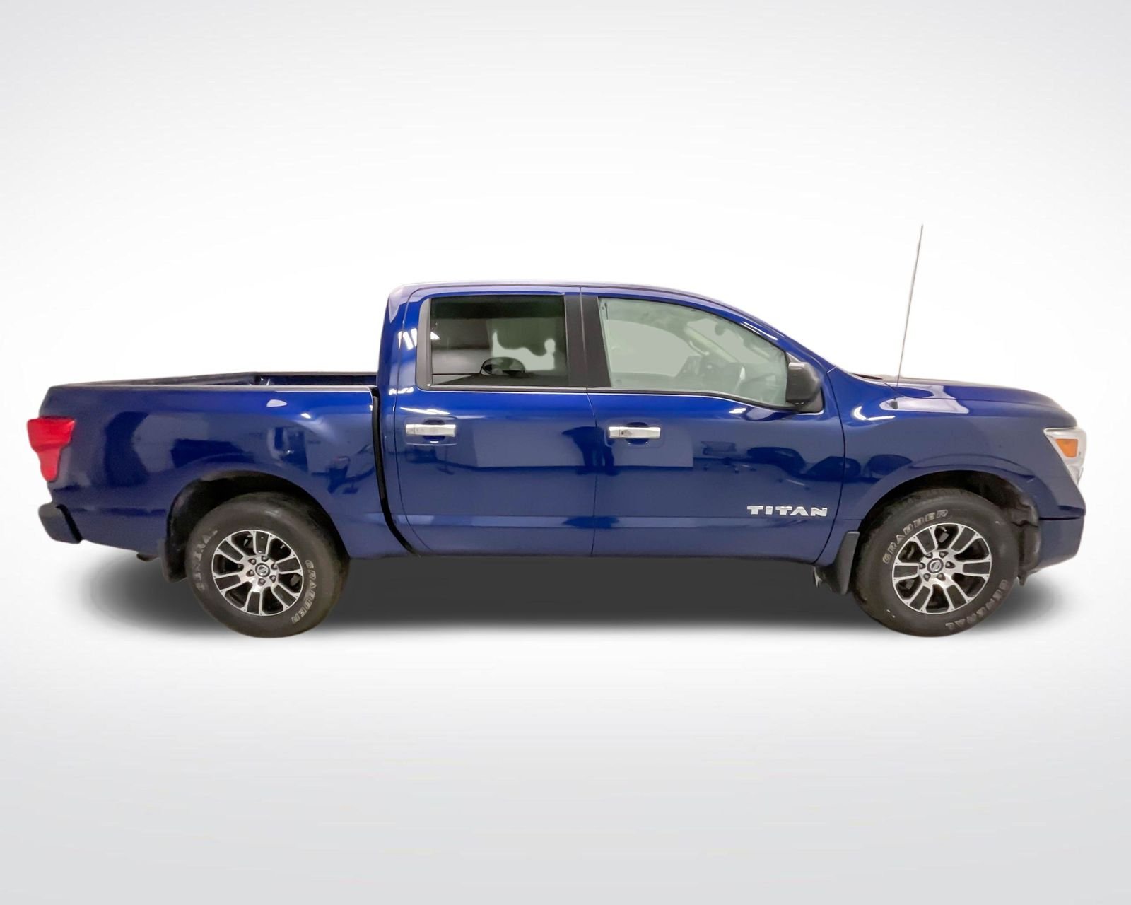 Used 2021 Blue Nissan SV image 4
