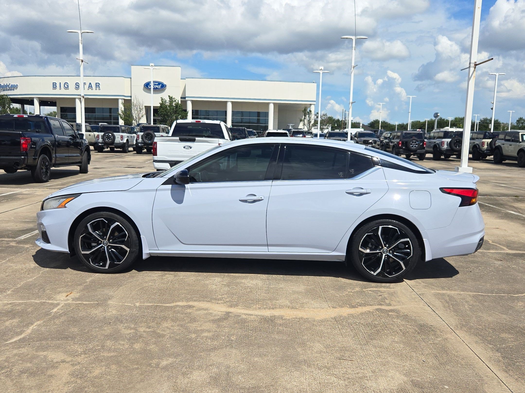 Used 2023 Gray Sky Pearl Nissan 2.5 SR image 6