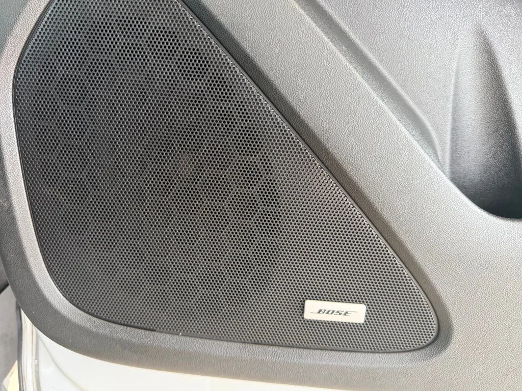 Used 2019 Silver Chevrolet Premier image 38