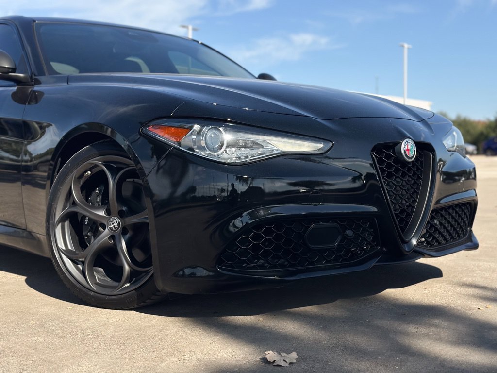 Used 2019 Black Alfa Romeo Ti Sport image 2