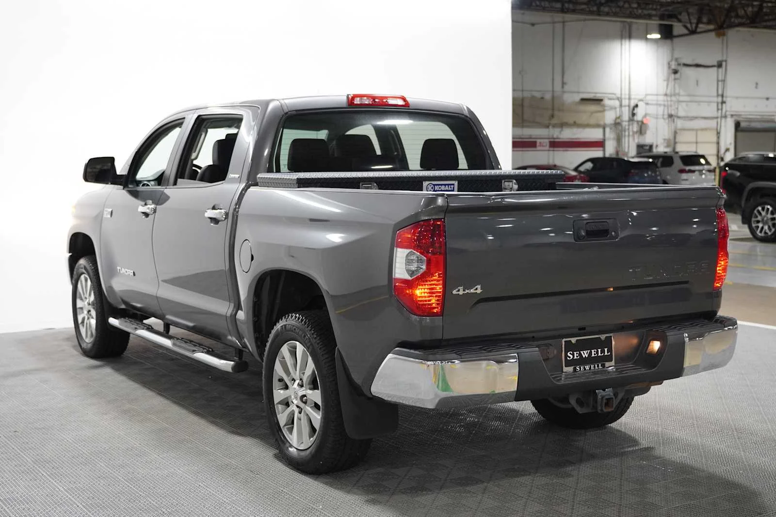 Used 2014 Magnetic Gray Metallic Toyota LTD image 6