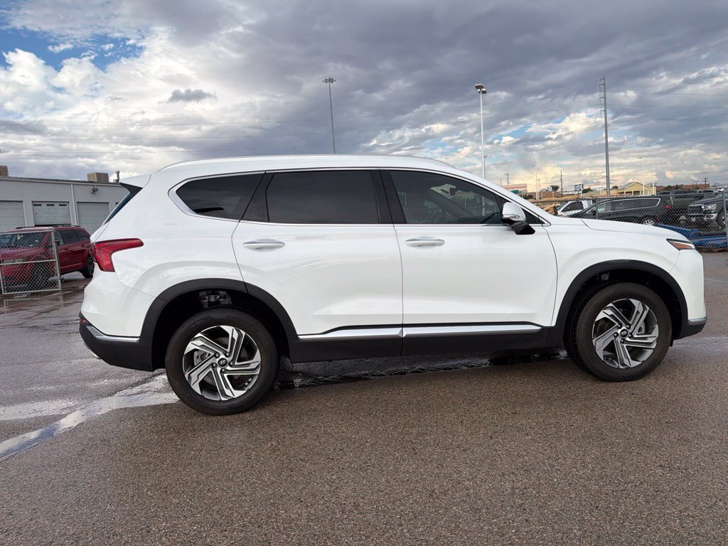 Used 2023 White Hyundai SEL image 10