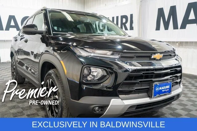 Used 2023 Black Chevrolet LT image 4