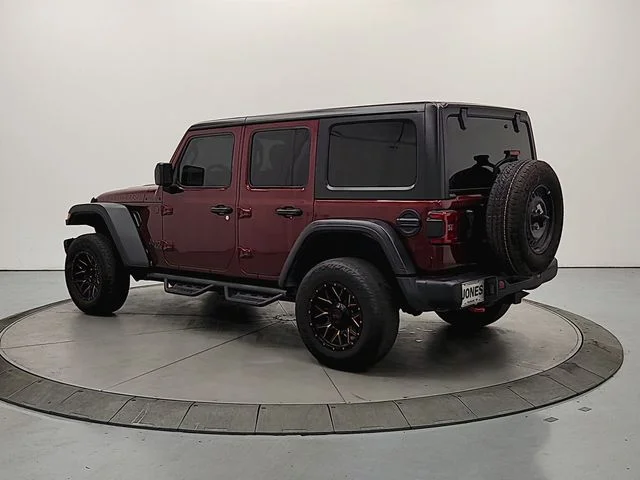 Used 2021  Jeep Unlimited Rubicon image 6