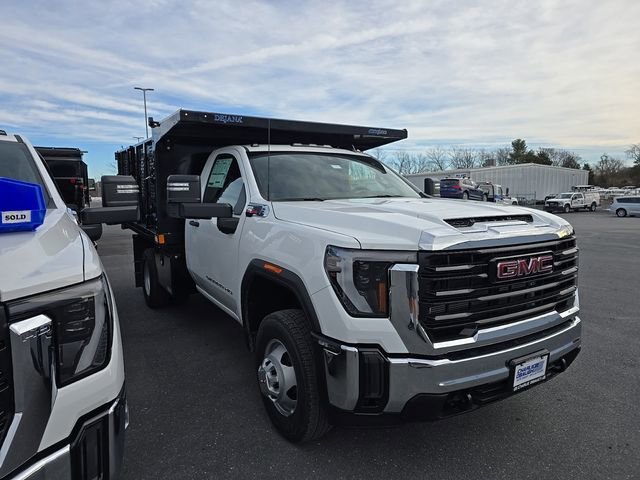 2025 GMC Sierra 3500HD Pro - Photo 6