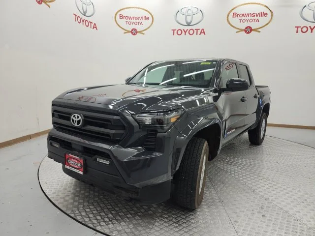 Used 2026  Toyota SR5 image 2