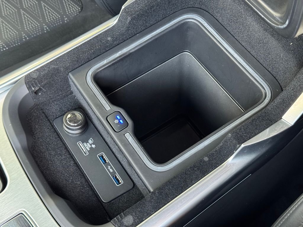 Used 2021 Blue Land Rover SVR image 32