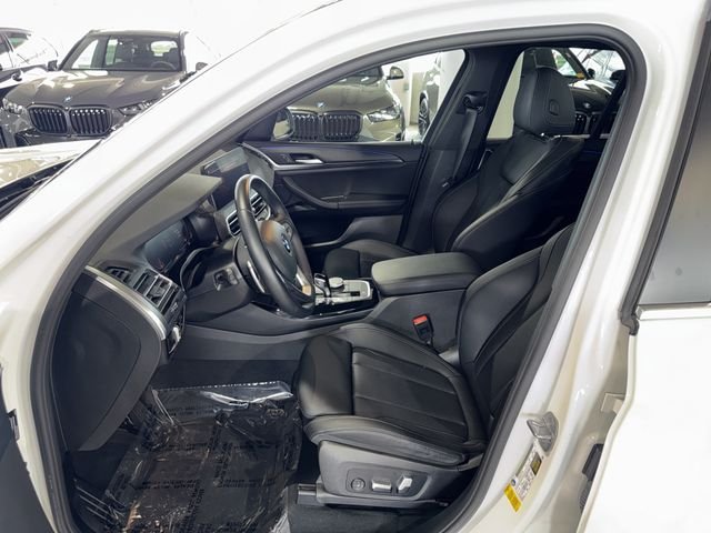 Used 2023 Alpine White BMW sDrive30i image 19