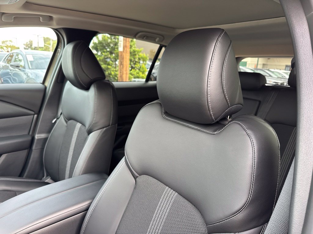 New 2026 Zircon Sand Metallic Mazda 2.5 S Meridian Edition AWD image 17