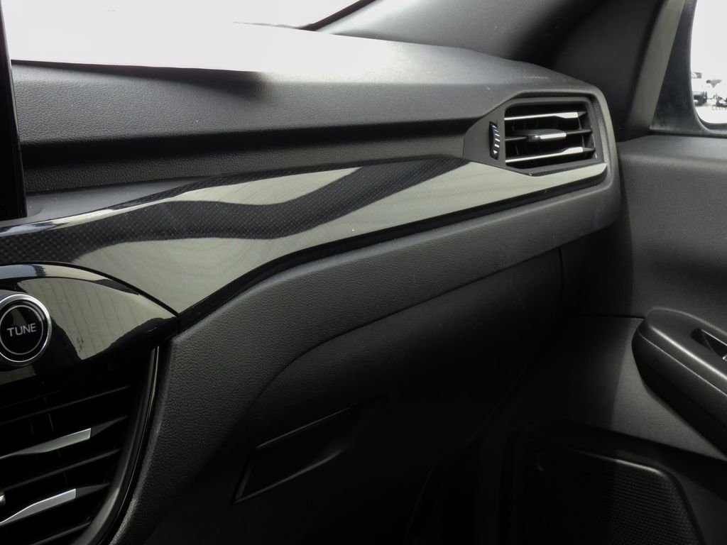 Used 2025 Gray Ford ST-Line image 25