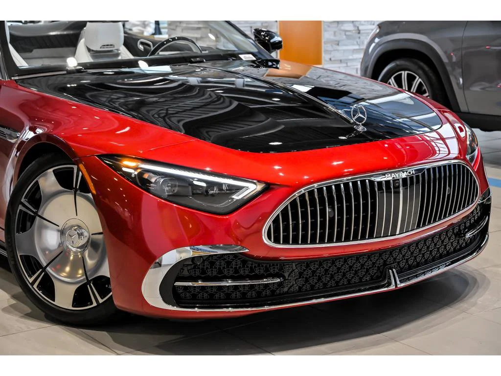 New 2026 MANUFAKTUR garnet red metallic (Red Ambiance) Mercedes-Benz Mercedes-Maybach SL 680 image 42