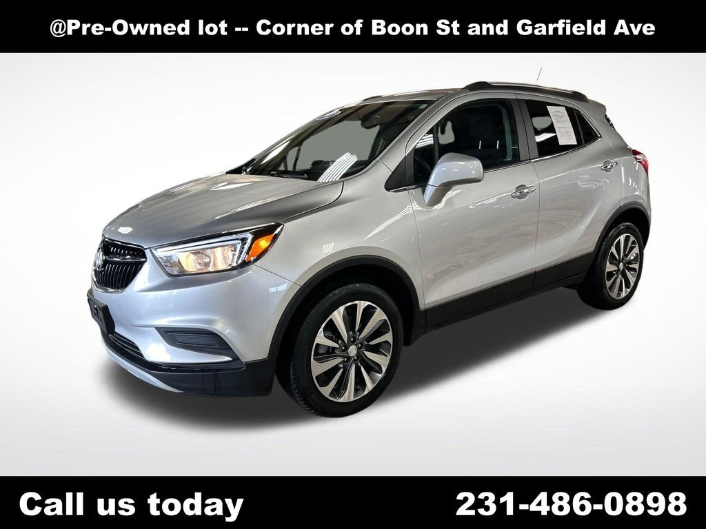 Used 2022 Silver Buick Preferred image 1