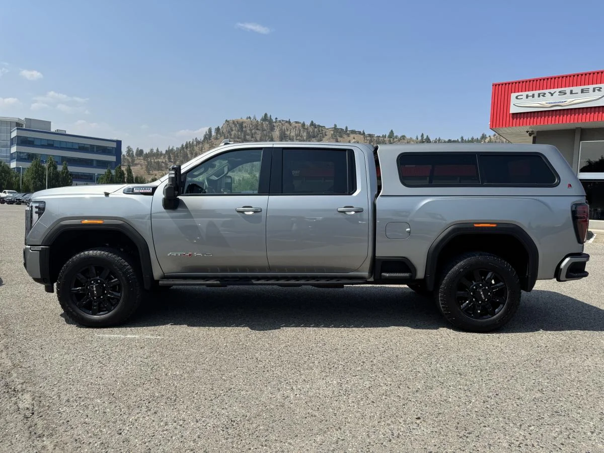 Used 2026 Grey GMC AT4 image 10