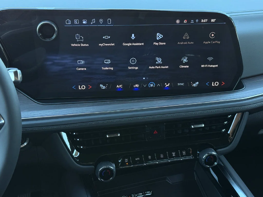 2027 Chevrolet Suburban LT - Photo 18