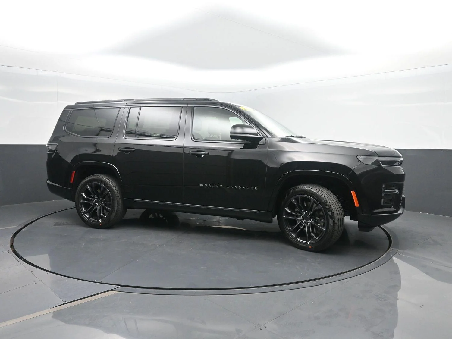 New 2026 High Gloss Black Jeep Summit Reserve image 3