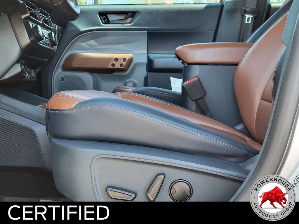 Used 2023 Silver Ford Lariat image 25