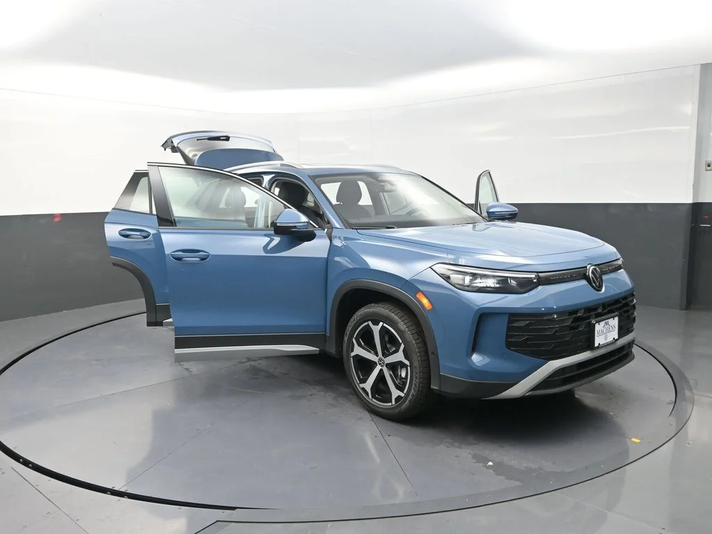 New 2026 Blue Volkswagen 2.0T SE image 30