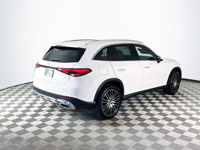 New 2026 Polar White Mercedes-Benz GLC 300 image 7