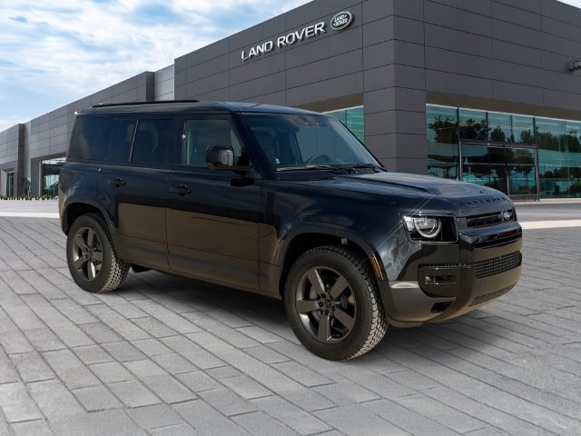 New 2026 Santorini Black Land Rover S image 7