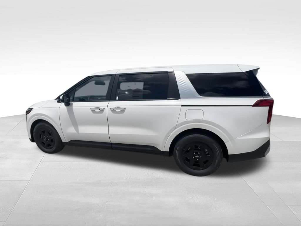 New 2026 White Kia LX image 5