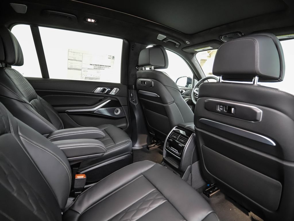 New 2027 Black Sapphire Metallic BMW xDrive40i image 30