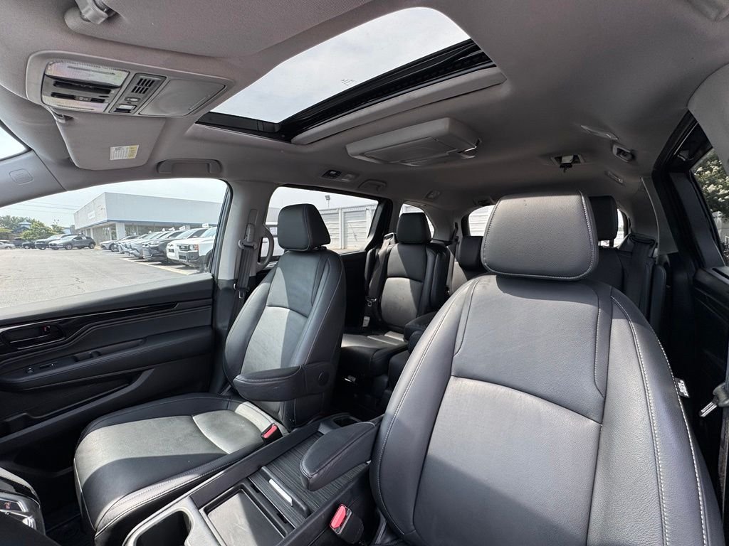 Used 2024 Gray Honda Touring image 19