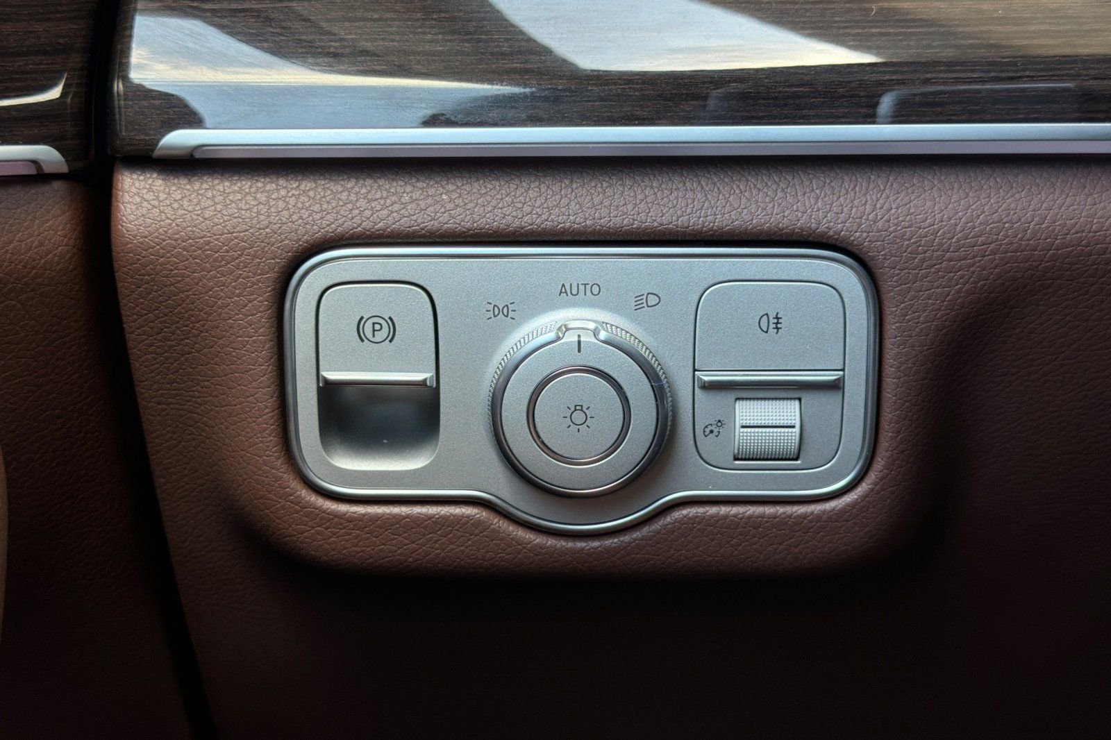 Certified Used 2026 Black Mercedes-Benz GLS 450 image 32