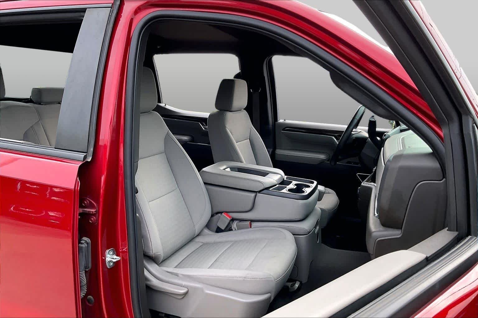 Used 2023 Radiant Red Tintcoat Chevrolet LT image 9