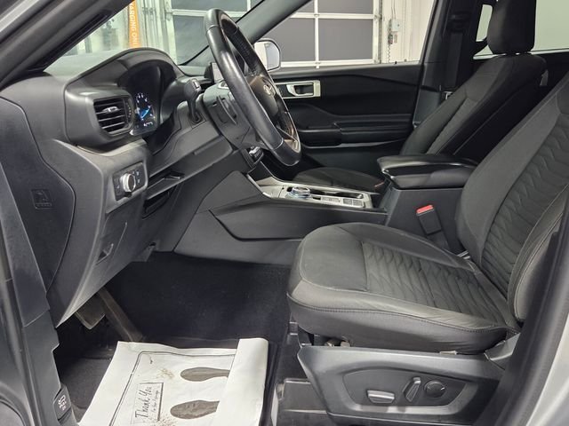 Used 2020 Silver Ford XLT image 5